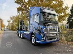 Volvo FH 16.750 8x2 / Loglift BF118S / Eu6