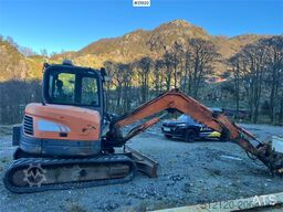 Doosan DX62R-3 excavator w/ rototilt, sanding bucket and