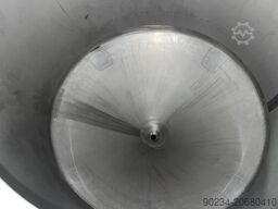 STAINLESS SERVICES LTD. 1,370 Litre