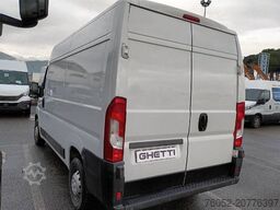 Peugeot Boxer 330