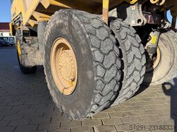 Komatsu HD405-7