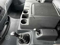 MERCEDES-BENZ Atego 1222L 4x2 BL 1.Stock Menke Viehwagen