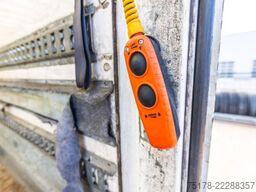 RENAULT D19.320 DXI+DHOLLANDIA 2T.