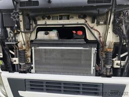 VOLVO FH 480 Kühler mit Kühlanhänger, LBW+Türen