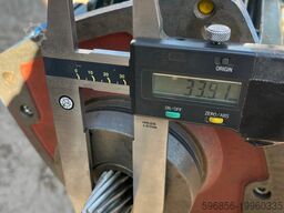 Silnik z przekładnią ABUS 9.6 KW, K-300 1-4 z hamulcem 90 Nm Silnik z przekładnią ABUS 9.6 KW, K-300 1-4 z hamulcem 90 Nm