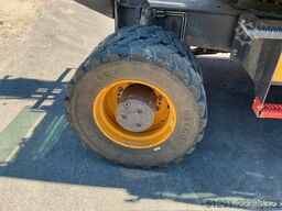 Volvo EW180E
