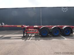Broshuis 3 AXLE MULTI CONTAINER CHASSIS
