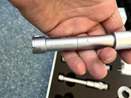 SARA 3-point internal micrometer