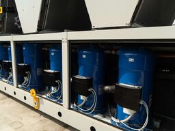 New Industrial Chiller CLIMAVENETA - 656.5 KW | With warranty