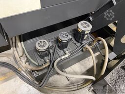 HYUNDAI WIA F400 CNC