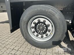 Schmitz Cargobull Curtainsider Mega Getränke