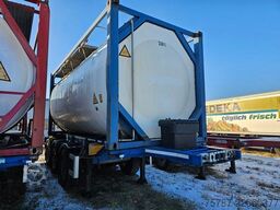 SCHMITZ CARGOBULL Tankcontainer Chassis+Tankcontainer  Schwallwand