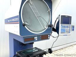 Mitutoyo Messprojektor PJ-A3000 & QM-Data 200
