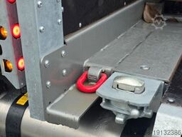 Volvo FH 12 / 500 Lkw-Ladekran Kran HMF 7020