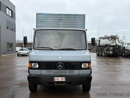 Mercedes-Benz Vario 609D (BELGIAN TRUCK / MANUAL GEARBOX / BO...