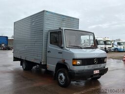 Mercedes-Benz Vario 609D (BELGIAN TRUCK / MANUAL GEARBOX / BO...