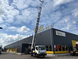 Nissan NT400 + 29 METER LADDER/VERHUIS LIFT + HYDROLIC...