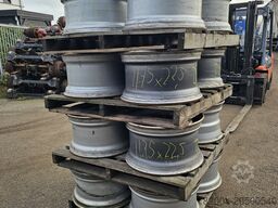 UNKNOWN 11.75 R 22.5  DISC RIM