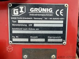 Kehrmaschine Gründig GSX 2000/670L. 