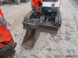 Kubota U20-3 (2,2 Ton.) mit Lehnhof-Schnellwechsler + 2 L