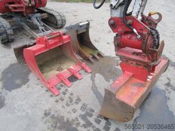 Takeuchi TB 219 Powertilt + hydraul. Schnellwechsler + 3 Lö
