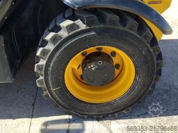 JCB 525.60