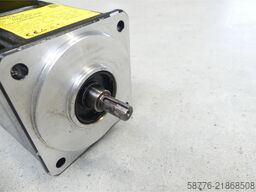 Fanuc A06B-0218-B200 AC Servo Motor SN: C148F2F0D mit A860-2000-T301 Pulsecoder