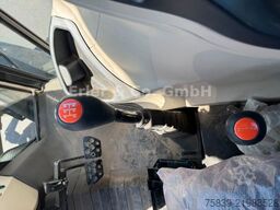 AGCO MASSEY FERGUSON MF 4707