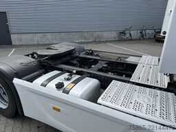 Mercedes-Benz Actros 1840 LS Streamspace / 482 dkm / Full Spo...