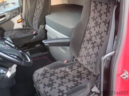 Scania S 500 Super 6x2/4 mit verstellbarer Sattelkupplung