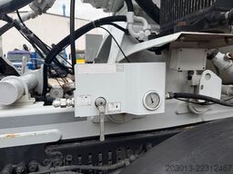 MERCEDES-BENZ AROCS 3340 8x4 Betonmischer Intermix P10C UL