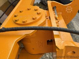 HITACHI FiatHitachi EX 215 ELC-T