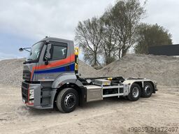 Ford F-line 6x2 Hyva Titan 20T Haakarmsysteem