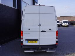 Volkswagen Crafter 2.0 TDI 140PK L3H3 EURO 6 - Airco - Nav...