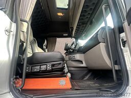 Scania S650 V8  A6X2NB  SPECIAL INTERIOR TREKKER MET H...