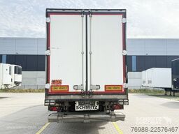 Schmitz Cargobull Tiefkühler Multitemp Ladebordwand