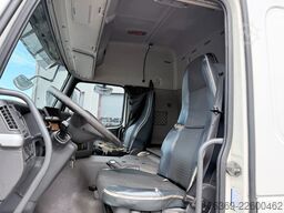 VOLVO FM 330 6x2*4 Side opening 8.7 m