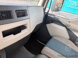 VOLVO FL 12.210 Kühlkoffer