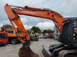 HITACHI ZX225 USLC-5B Kettenbagger Kurzheck