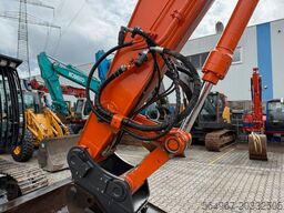 HITACHI ZX225 USLC-5B Kettenbagger Kurzheck