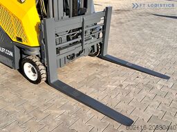 Combilift CB3000 / FREE LIFT / NEW TIRES /LIKE NEW