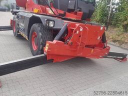 JCB 555P210R
