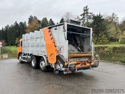 Volvo Trucks *RHD* FM-370 6x2R Kehrichtwagen