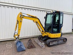 KOMATSU PC26MR-3 / 2020 BJ / 2 x Löffel