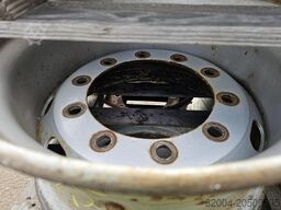 UNKNOWN 11.75 / 22.5 TRAILER RIM  STEEL  FOR DRUM BRAKES