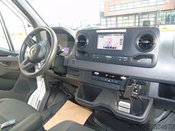 Mercedes-Benz Sprinter 314 + lift