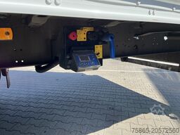 Schmitz Cargobull SCB S2 / Box Trailer / 2 axle Disk / NL Trailer...