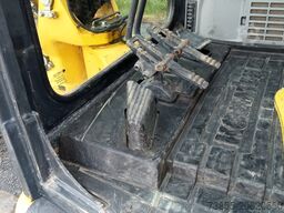 Komatsu PC55MR-5E0 with 3 buckets