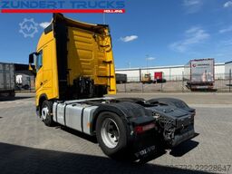 Volvo FH 460 GLOBETROTTER,IPARCOOL, 2 TANKS, 2 BEDS