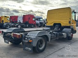Mercedes-Benz Atego 815 (BOITE MANUELLE / MANUAL GEARBOX)